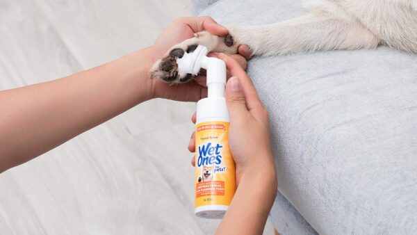 Wet Ones for Pets Antibacterial Dog Paw Cleansing Foam with Built-in Paw Scrubber Brush, Tropical Splash Scent | Dog Paw Cleaner with Antibacterial Foam and Brush, 5 oz - 6 Pack - Image 6